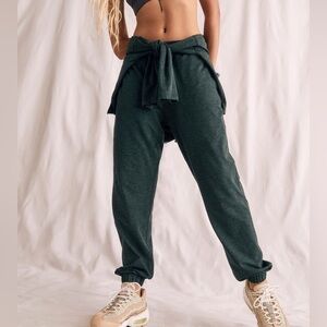 NWT Girlfriend Collective ReSet Joggers